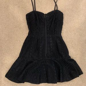 Black lace keyhole dress
